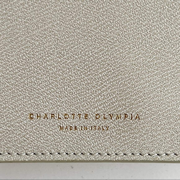 CHARLOTTE OLYMPIA
Feline metallic printed textured-leather clutch - Picture 4 of 12